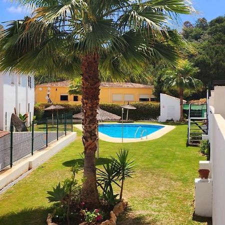 Bajo Con Jardin Deluxe Appartement Benahavís Buitenkant foto